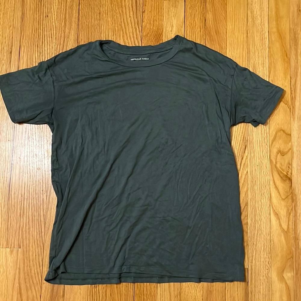 Green tee shirt